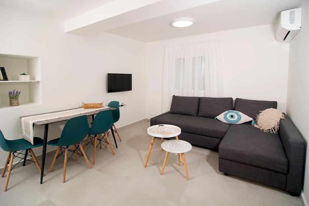 G&K House Garden Apartment Messini Exterior photo