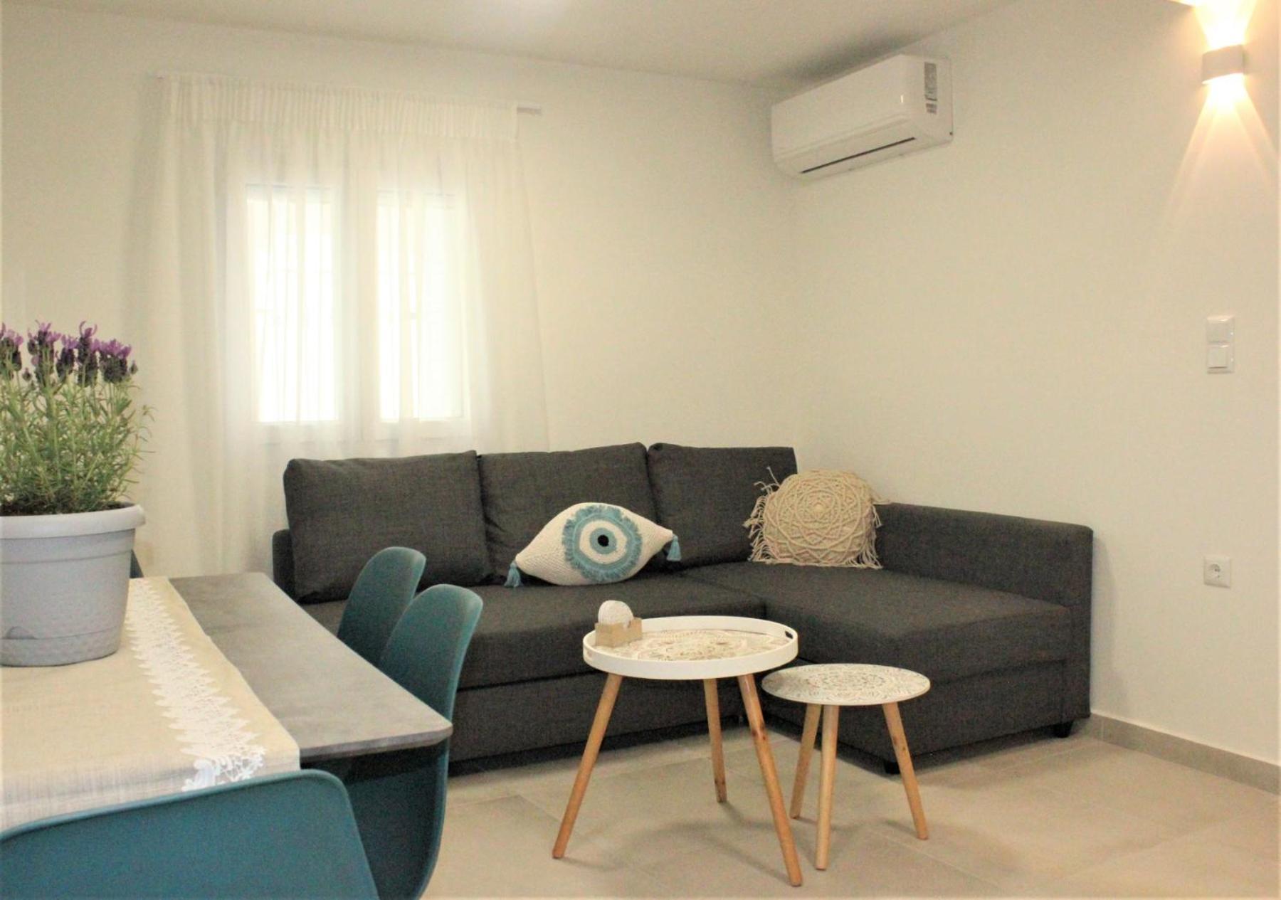 G&K House Garden Apartment Messini Room photo
